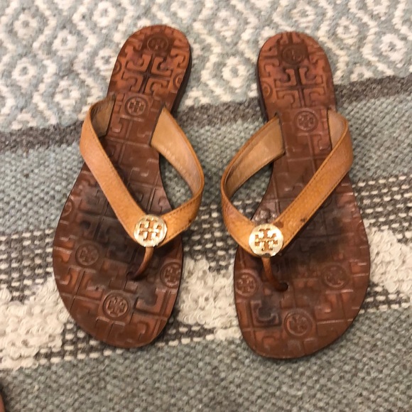 tory burch brown flip flops